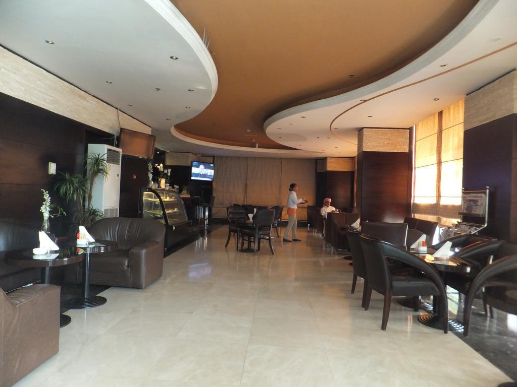 City Hotel Ras al-Khaimah Buitenkant foto